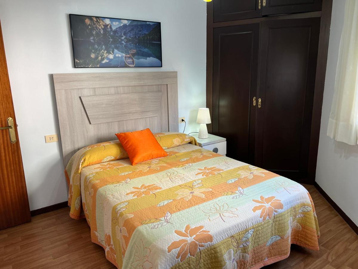 Apartamentos Playa De La Concha ポルト・デ・エスパサンデ エクステリア 写真